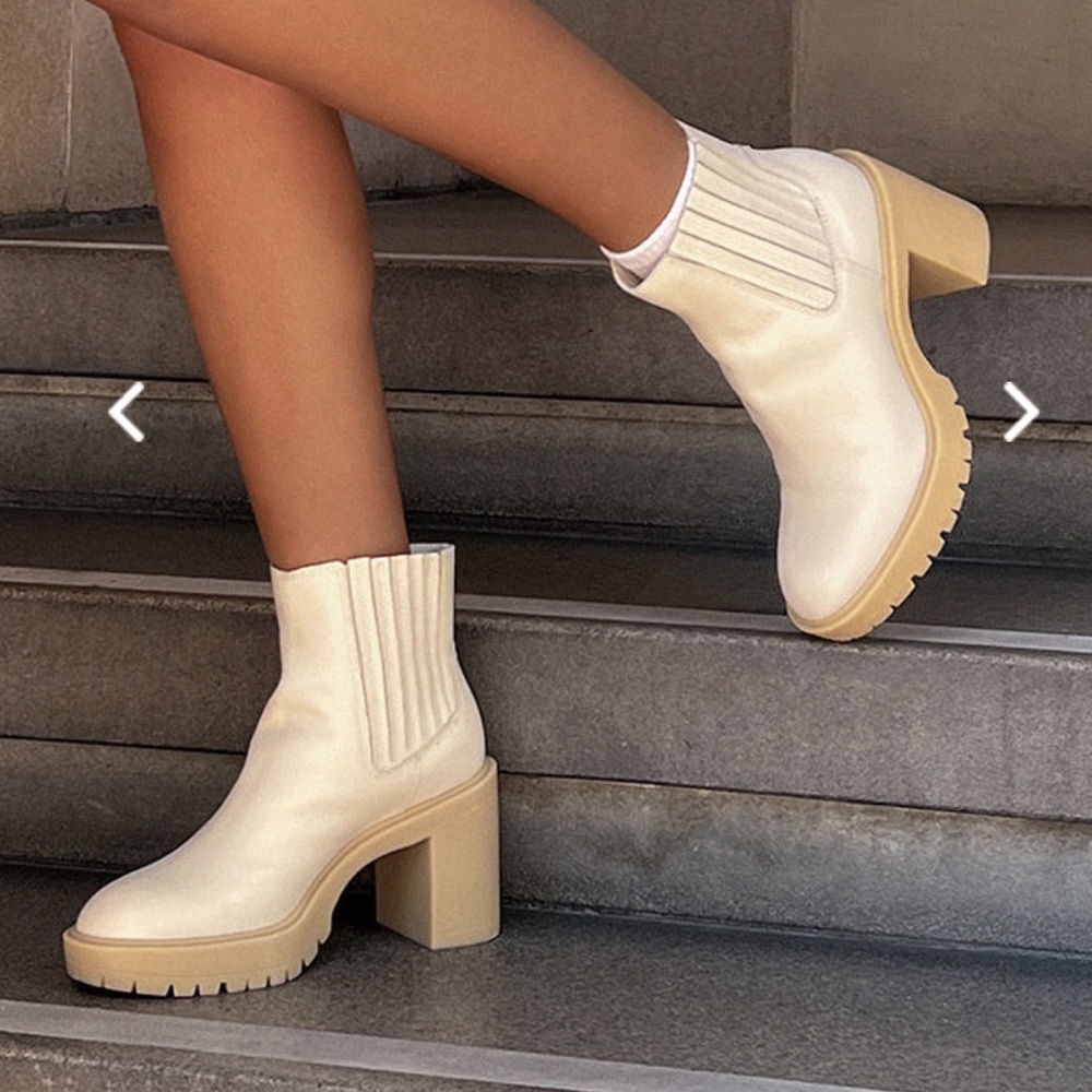Dolce Vita Caster H2O Waterproof Rubber sole Leather Bootie Ivory Size 7